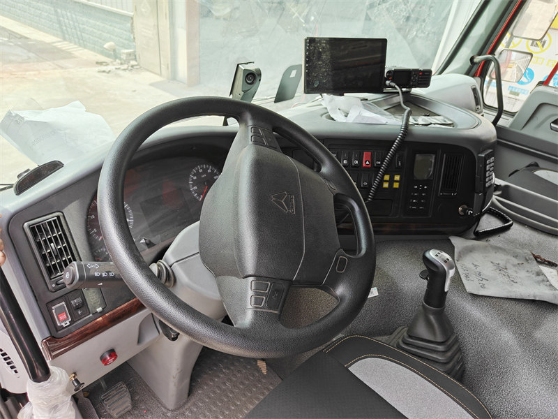 HOWO firefighting truck cabinet