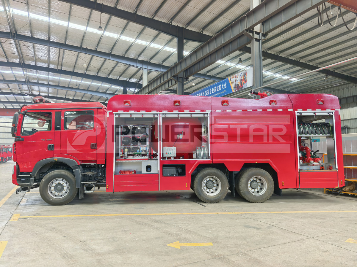 HOWO Foam Dry Powder Fire Engine technical drawing